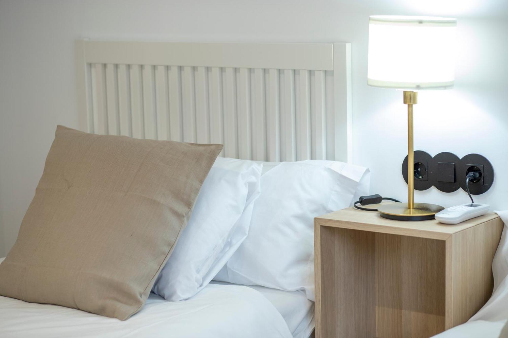 Apartamentos Mlc Ciudad De Linares リナーレス エクステリア 写真