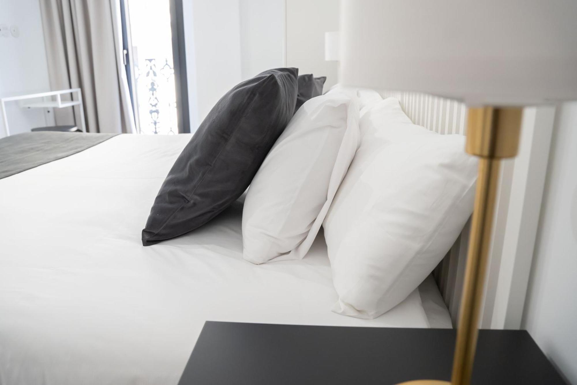 Apartamentos Mlc Ciudad De Linares リナーレス エクステリア 写真
