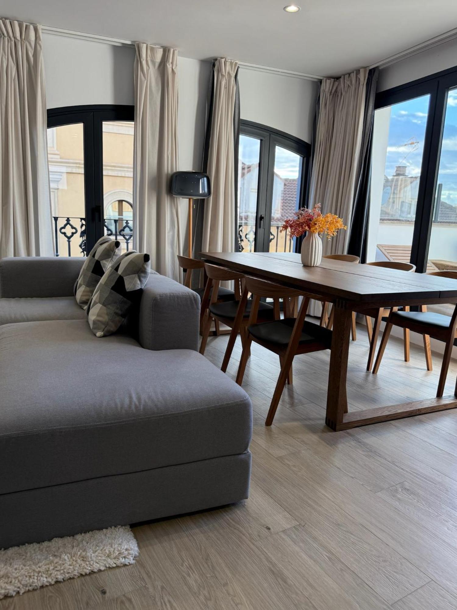 Apartamentos Mlc Ciudad De Linares リナーレス エクステリア 写真