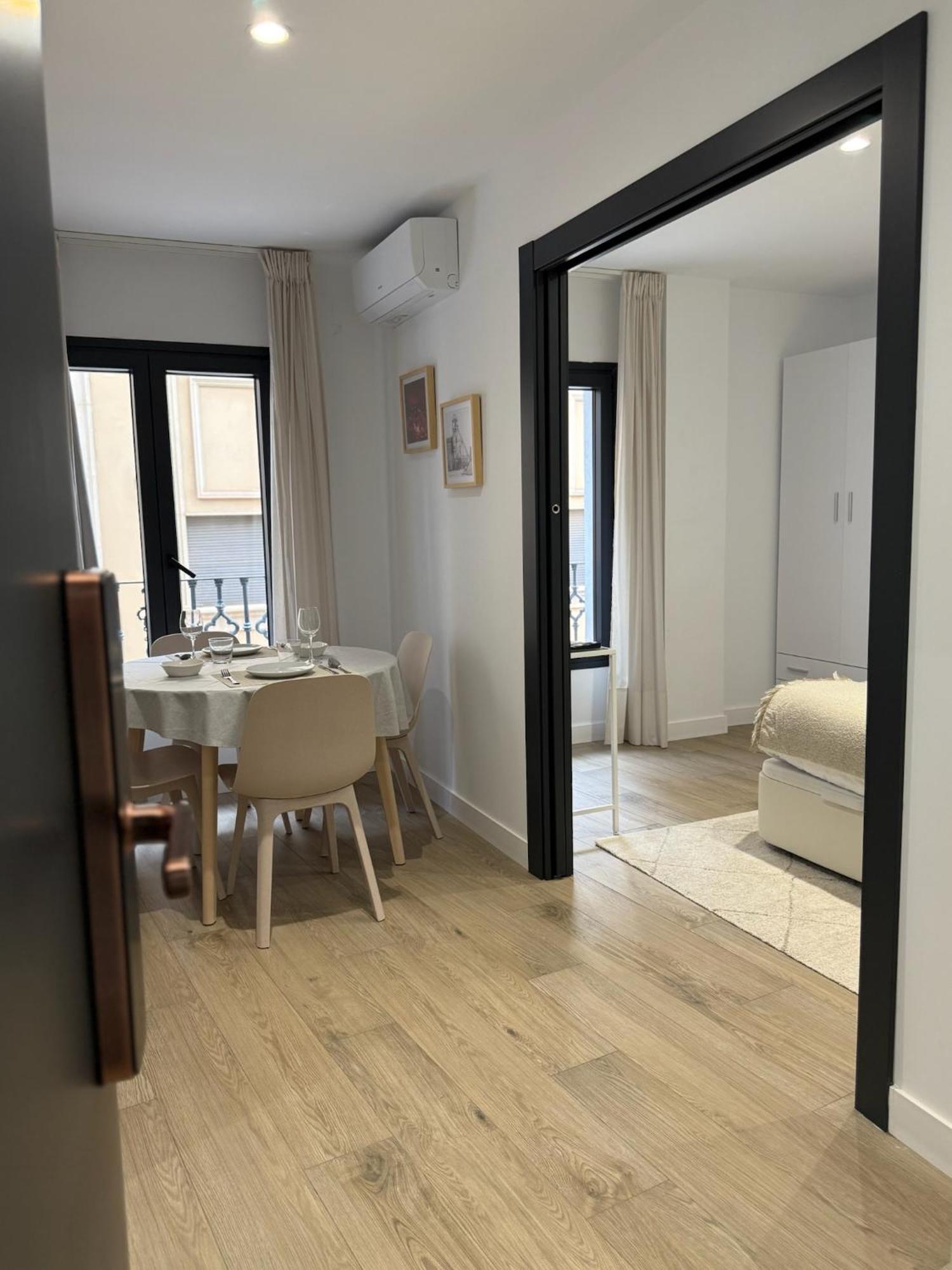 Apartamentos Mlc Ciudad De Linares リナーレス エクステリア 写真