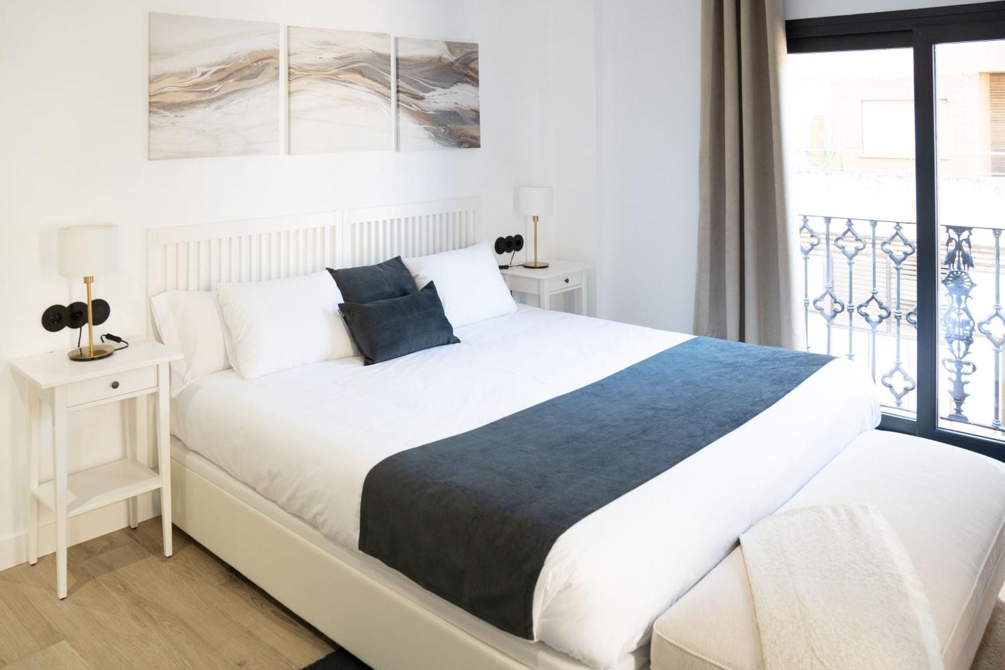 Apartamentos Mlc Ciudad De Linares リナーレス エクステリア 写真
