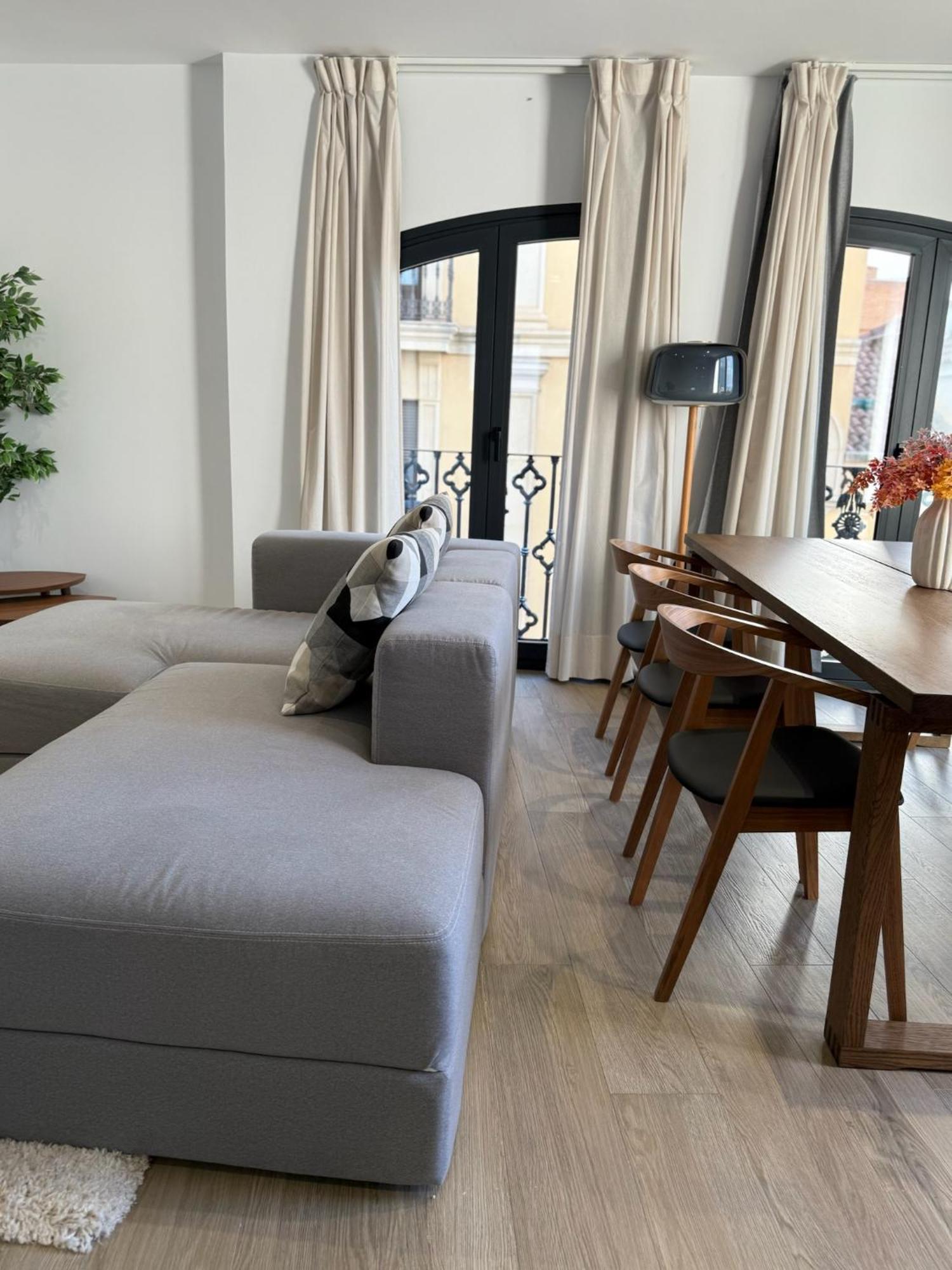 Apartamentos Mlc Ciudad De Linares リナーレス エクステリア 写真