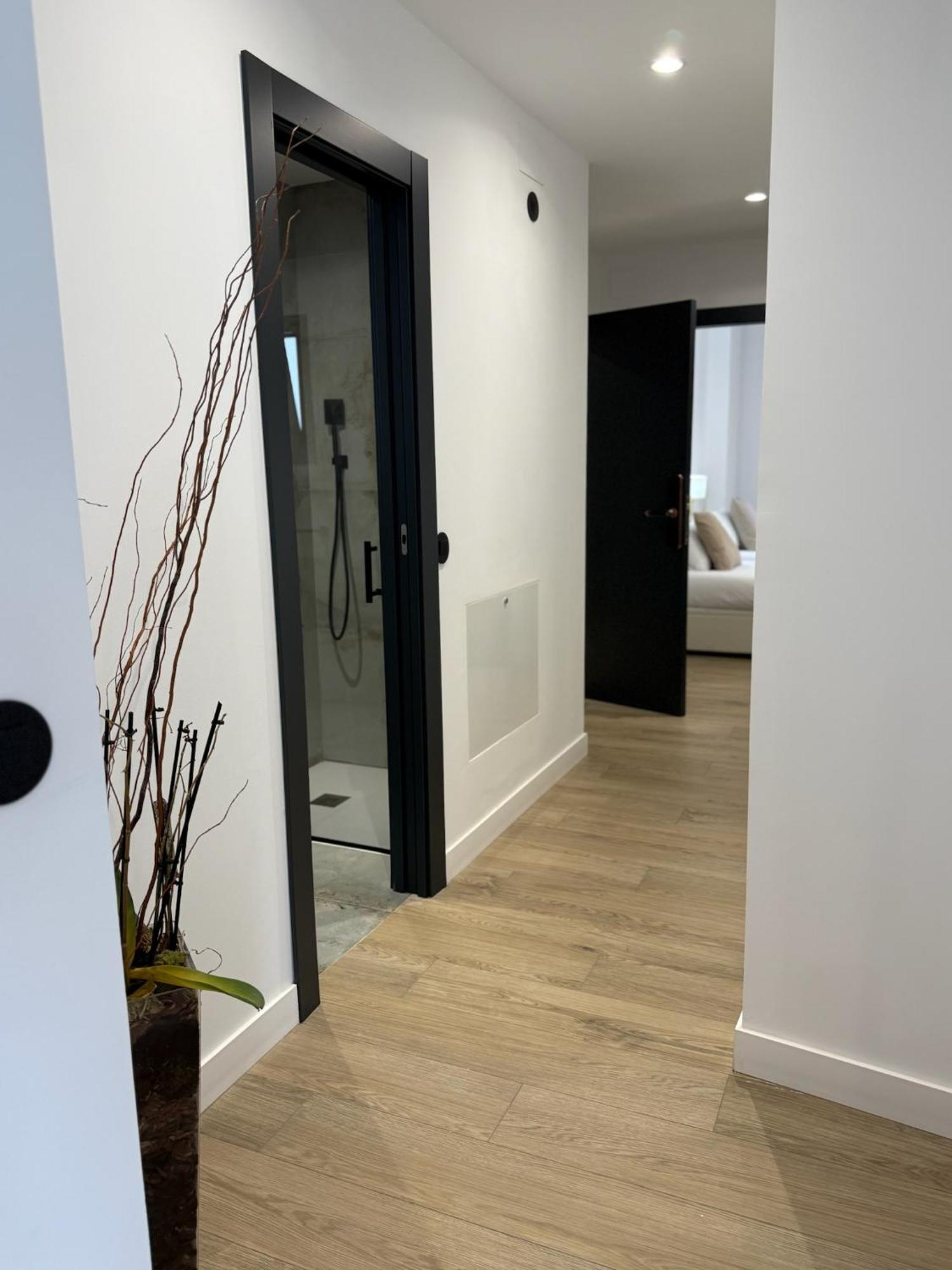 Apartamentos Mlc Ciudad De Linares リナーレス エクステリア 写真