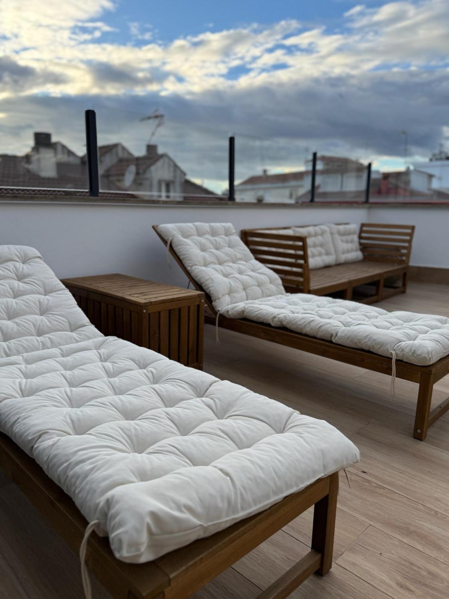 Apartamentos Mlc Ciudad De Linares リナーレス エクステリア 写真