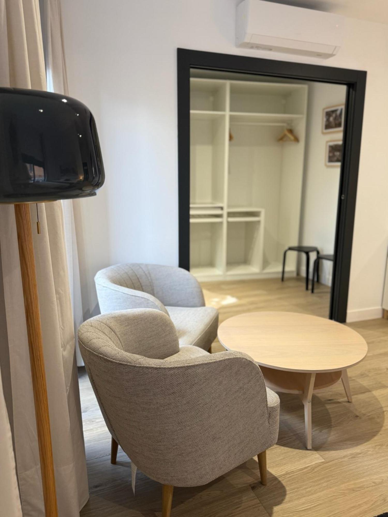 Apartamentos Mlc Ciudad De Linares リナーレス エクステリア 写真